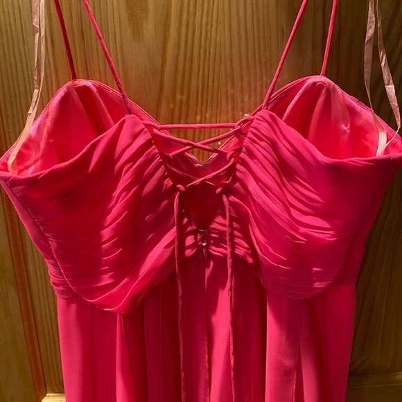 Short spaghetti strap prom dress - Picture 3 of 4